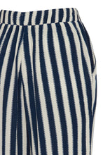 Load image into Gallery viewer, ICHI Cropped Stripe Crinkle Trousers
