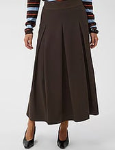 Load image into Gallery viewer, Culture Belsie Skirt