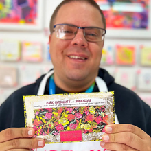 Load image into Gallery viewer, Arthouse Unlimited Bee Free Chocolate