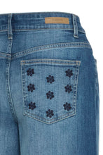 Load image into Gallery viewer, B Young Komma Emblem Jeans