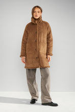 Load image into Gallery viewer, NÜMPH Minda Reversible Jacket