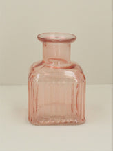 Load image into Gallery viewer, Gisela Graham Square Ribbed Vase - 2 colours available
