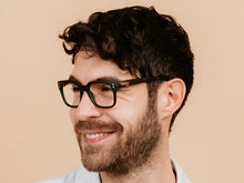 Load image into Gallery viewer, Goodlookers Weybridge - White Tort or Green/Tort