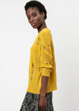 Load image into Gallery viewer, Bright mustard yellow jumper
