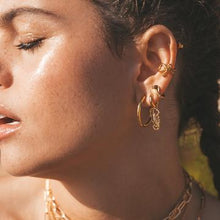 Load image into Gallery viewer, Scream Pretty Snake Single Ear Cuff with Green Eyes