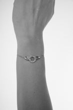 Load image into Gallery viewer, Tutti Bind Bracelet - Silver &amp; Gold
