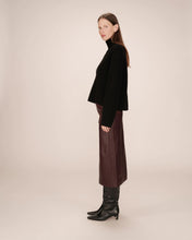 Load image into Gallery viewer, Grace &amp; Mila Sirene Faux Leather Skirt - Bordeaux
