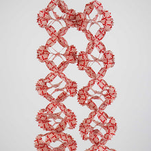 Load image into Gallery viewer, Kathmandu Bunch Garland - Off White/ Red
