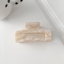 Load image into Gallery viewer, Resin Hair Claw - Cream

