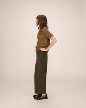 Load image into Gallery viewer, Grace &amp; Mila Twill Cropped Trousers - Khaki
