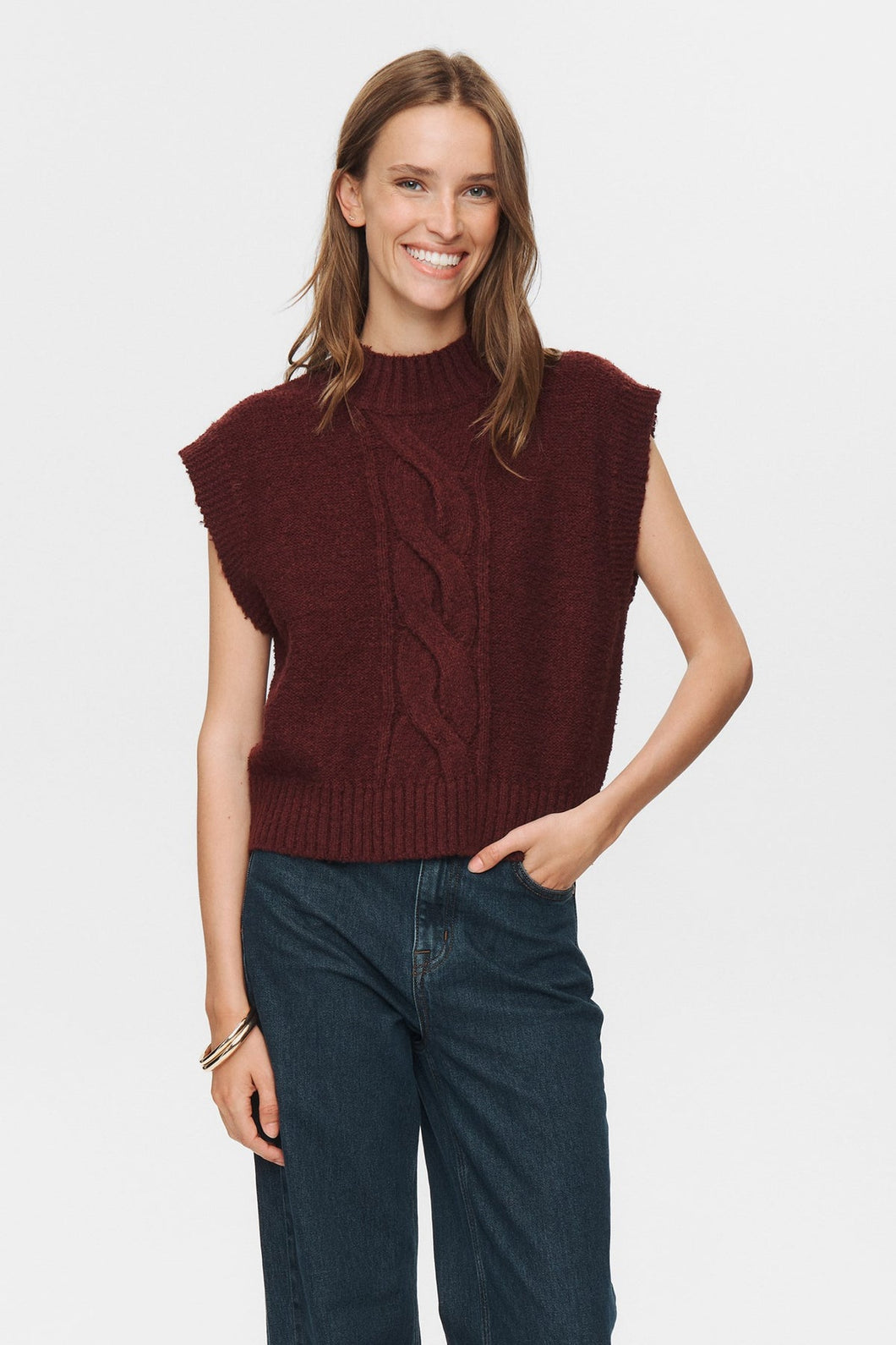 NÜMPH Caly Knitted Vest