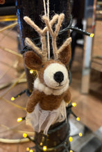 Load image into Gallery viewer, Deer with Necklace Christmas Decoration
