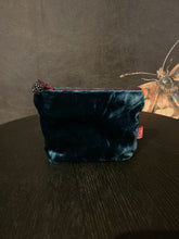 Load image into Gallery viewer, Lua Mini Velvet Purse - 6 Colours
