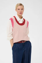 Load image into Gallery viewer, Culture Crona Knitted Vest - 2 colours
