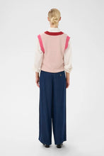 Load image into Gallery viewer, Culture Crona Knitted Vest - 2 colours
