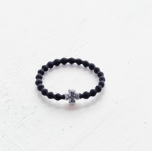 Load image into Gallery viewer, Charm Hairband / Bracelet - Clover
