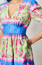 Load image into Gallery viewer, Hope &amp; Ivy Jo Tea Dress
