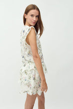 Load image into Gallery viewer, mbyM Florissa Print Blouse
