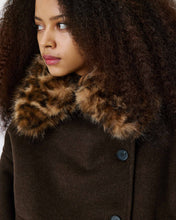 Load image into Gallery viewer, Grace and Mila baron faux fur collar
