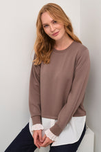 Load image into Gallery viewer, Culture Shirt Tail Chabrina Sweatshirt - 2 Colours
