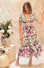 Load image into Gallery viewer, Hope &amp; Ivy Emily Tea Dress
