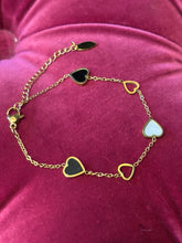 Load image into Gallery viewer, Solid &amp; Open Heart Bracelet
