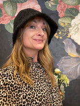 Load image into Gallery viewer, ICHI Boucle Bucket Hat
