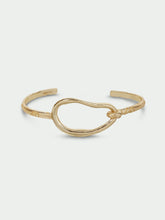 Load image into Gallery viewer, Tutti Birch Bangle Gold
