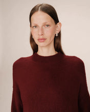 Load image into Gallery viewer, Grace &amp; Mila Salty Jumper - Bordeaux
