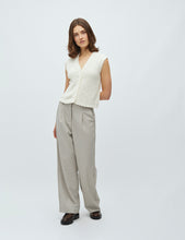 Load image into Gallery viewer, mbyM Maisa Knitted Vest
