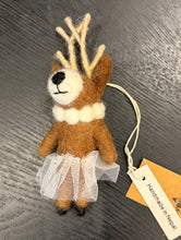 Load image into Gallery viewer, Deer with Necklace Christmas Decoration
