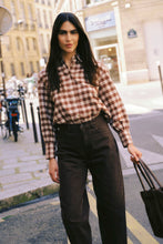 Load image into Gallery viewer, B Young Kamari Barrel Jeans
