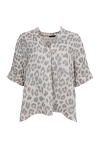 Load image into Gallery viewer, Black Colour DK Leo Linen Blouse
