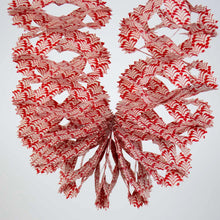 Load image into Gallery viewer, Kathmandu Bunch Garland - Off White/ Red
