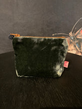 Load image into Gallery viewer, Lua Mini Velvet Purse - 6 Colours

