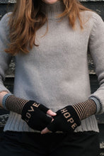 Load image into Gallery viewer, Quinton &amp; Chadwick Love Hope Gloves - Fossil Mix
