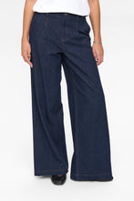 Load image into Gallery viewer, NÜMPH Belis Denim Jeans
