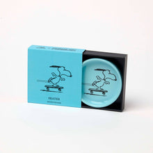 Load image into Gallery viewer, Snoopy ‘Skater’ Pin Dish
