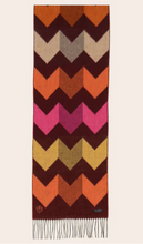 Load image into Gallery viewer, Graphic Zig Zag Pattern Scarf - Brown

