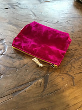 Load image into Gallery viewer, Lua Mini Velvet Purse - 7 Colours
