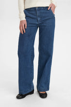 Load image into Gallery viewer, NÜMPH Amber Jeans
