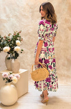 Load image into Gallery viewer, Hope &amp; Ivy Emily Tea Dress
