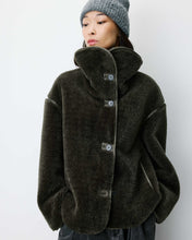 Load image into Gallery viewer, Grace &amp; Mila Amelio Coat - Olive
