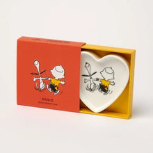 Load image into Gallery viewer, Snoopy Heart Trinket Dish - Dance
