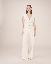 Load image into Gallery viewer, Grace &amp; Mila Knitted Waistcoat - Cream
