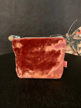 Load image into Gallery viewer, Lua Mini Velvet Purse - 6 Colours
