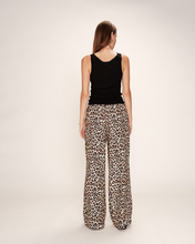 Load image into Gallery viewer, Grace &amp; Mila Rick Leopard Print Trousers
