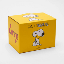 Load image into Gallery viewer, Snoopy Love Mug
