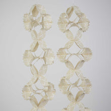 Load image into Gallery viewer, Kathmandu Bunch Garland - Off White/ White
