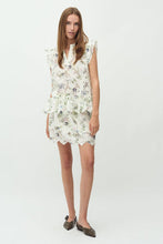 Load image into Gallery viewer, mbyM Florissa Print Blouse
